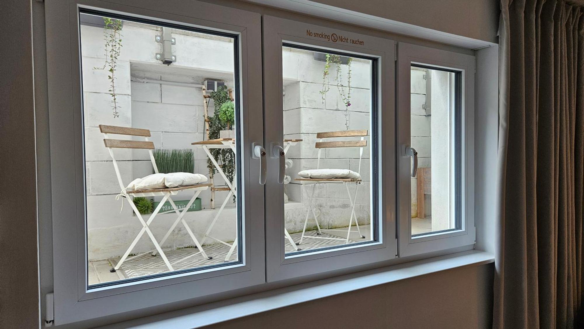 Enny Suite Apartment Im Schoenen Rheinland Lohmar Exterior foto